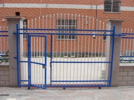 鋅鋼圍墻大門(mén)生產(chǎn)廠家